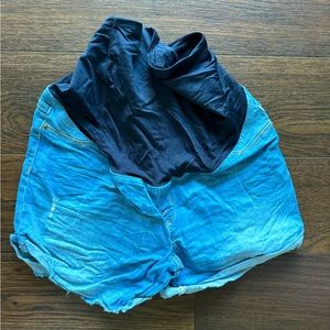 Maternity shorts